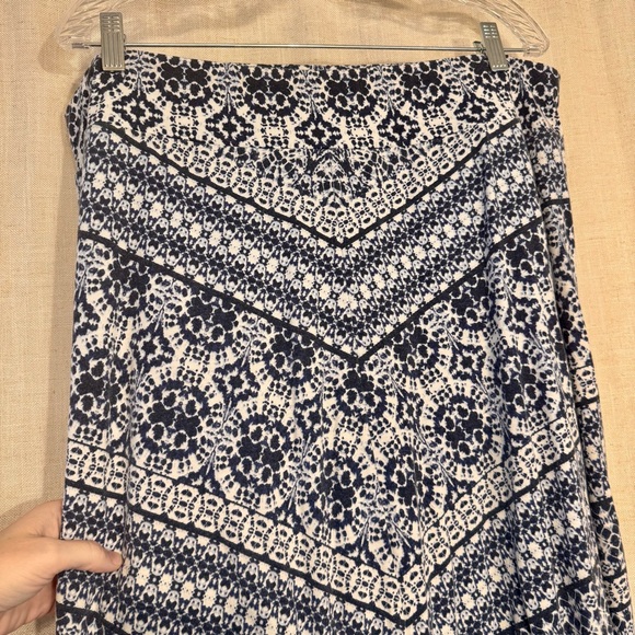 Westport 1962 Womens 2XL Blue/White Patterned Maxi Skirt Elastic Pull On Long - Picture 3 of 8